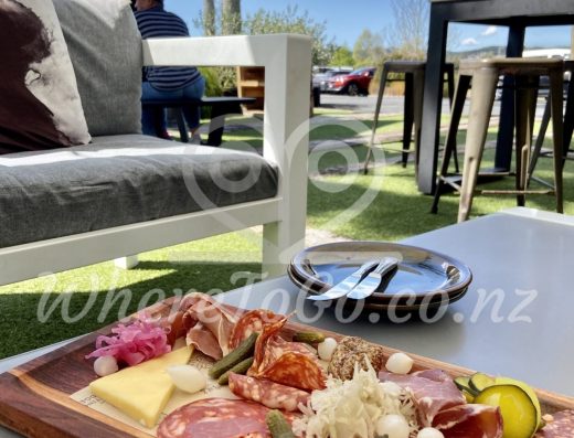 Hunting Lodge Winery & Restaurant – Waimauku (Auckland)